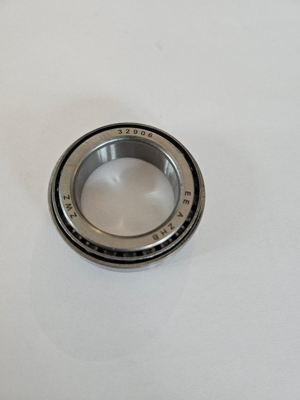 0307070004-02-001 Lower tapered roller bearing 32906